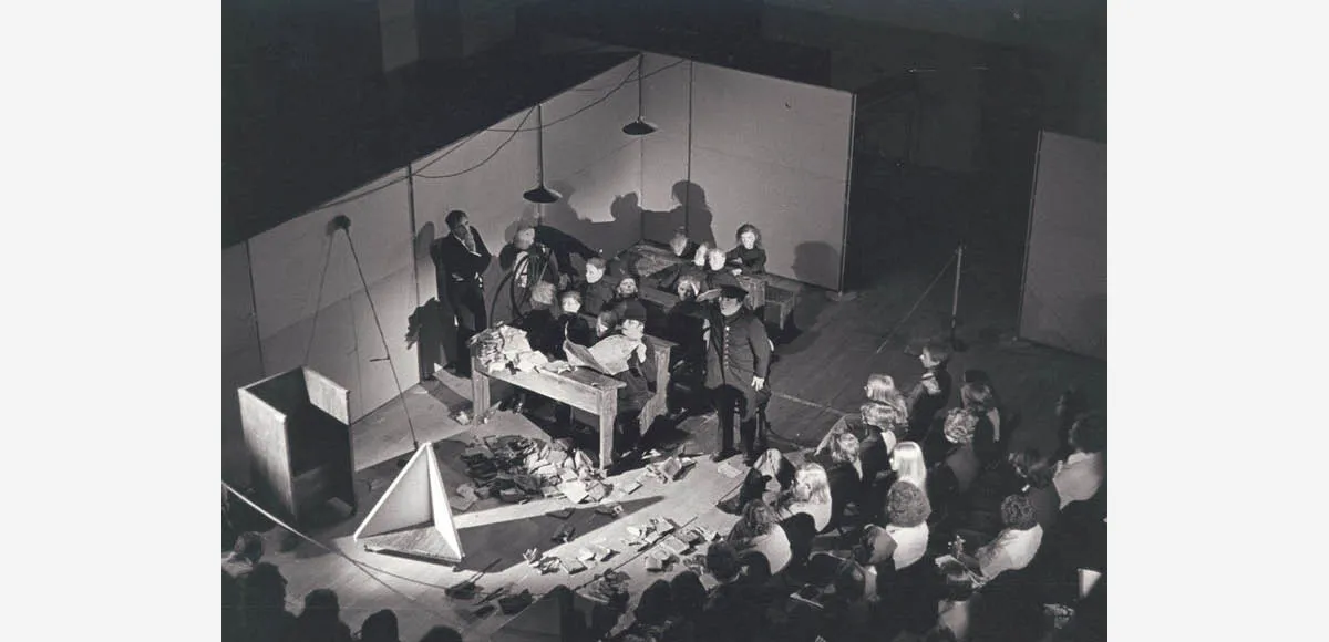 Preparations for Tadeusz Kantor's Cricot 2 theatre production of The Dead Class at Edinburgh College of Art.