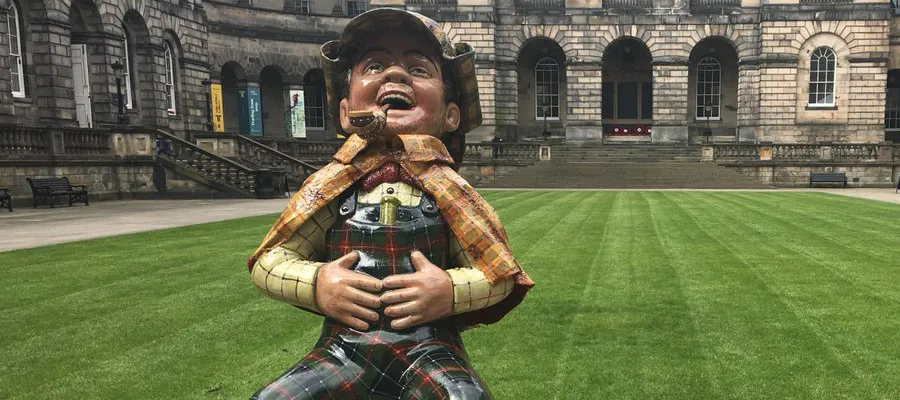 oor wullie old college